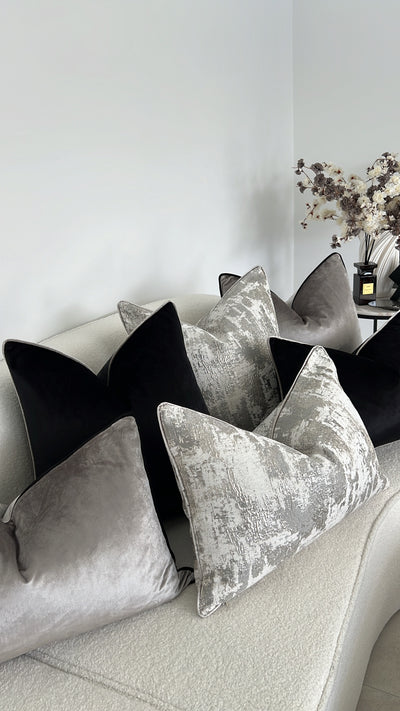 Cirrus silver cushion