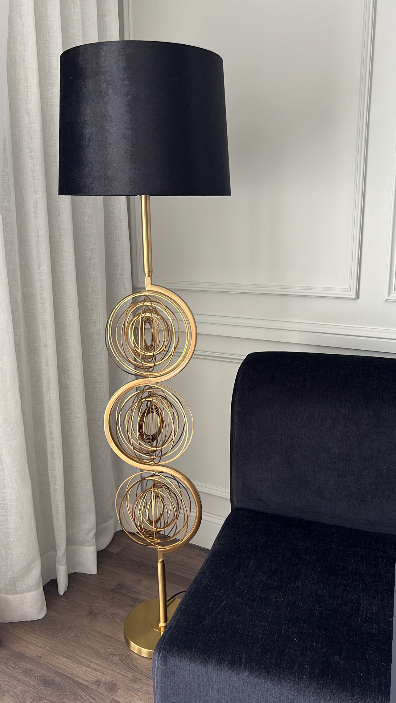 Orbit Floor lamp black velvet shade