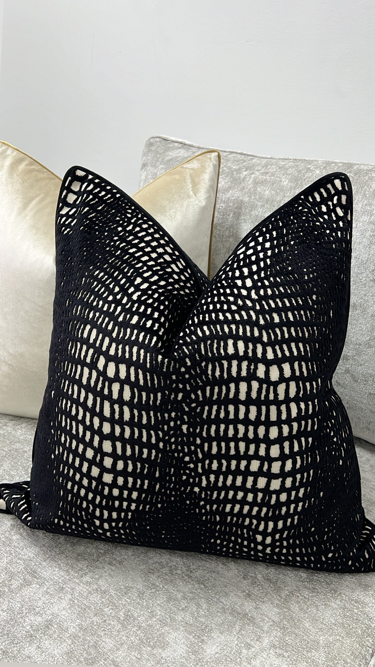 Palazzo cushion  55x55 - Luscious Homewares