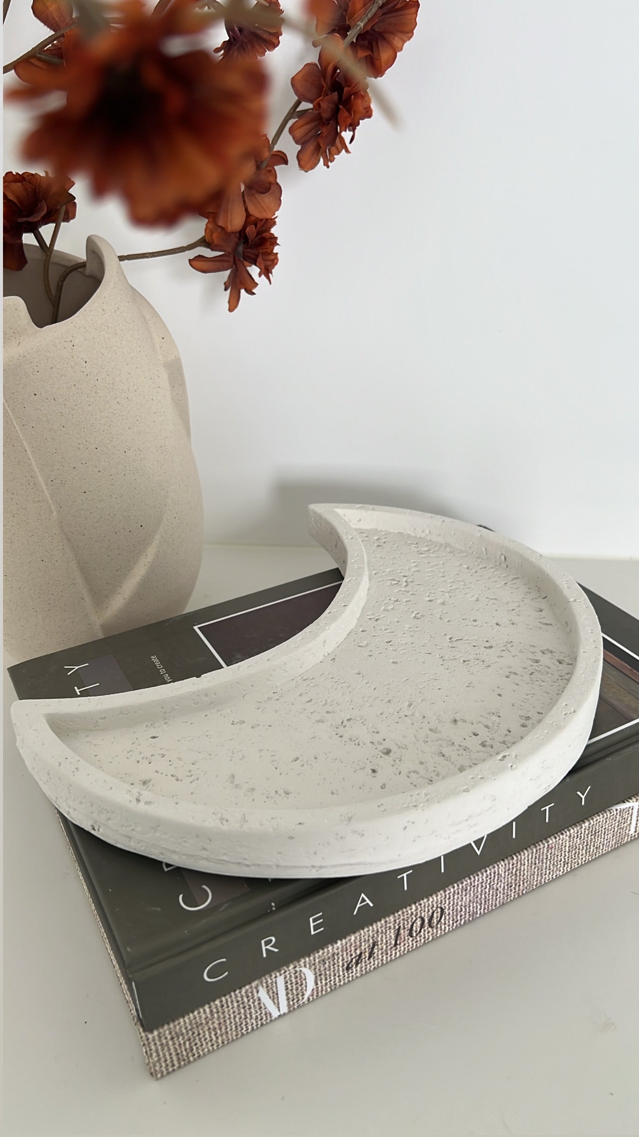 Stone moon tray