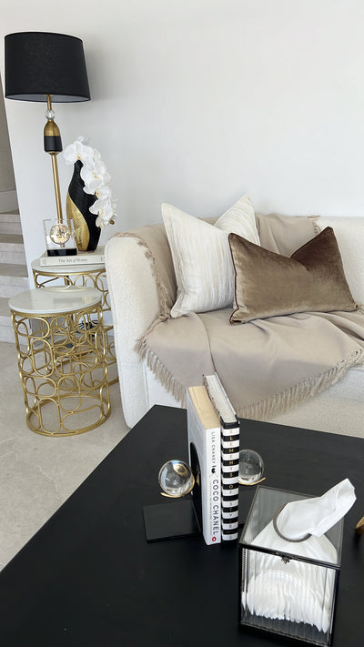 De-luxe brass velvet cushion