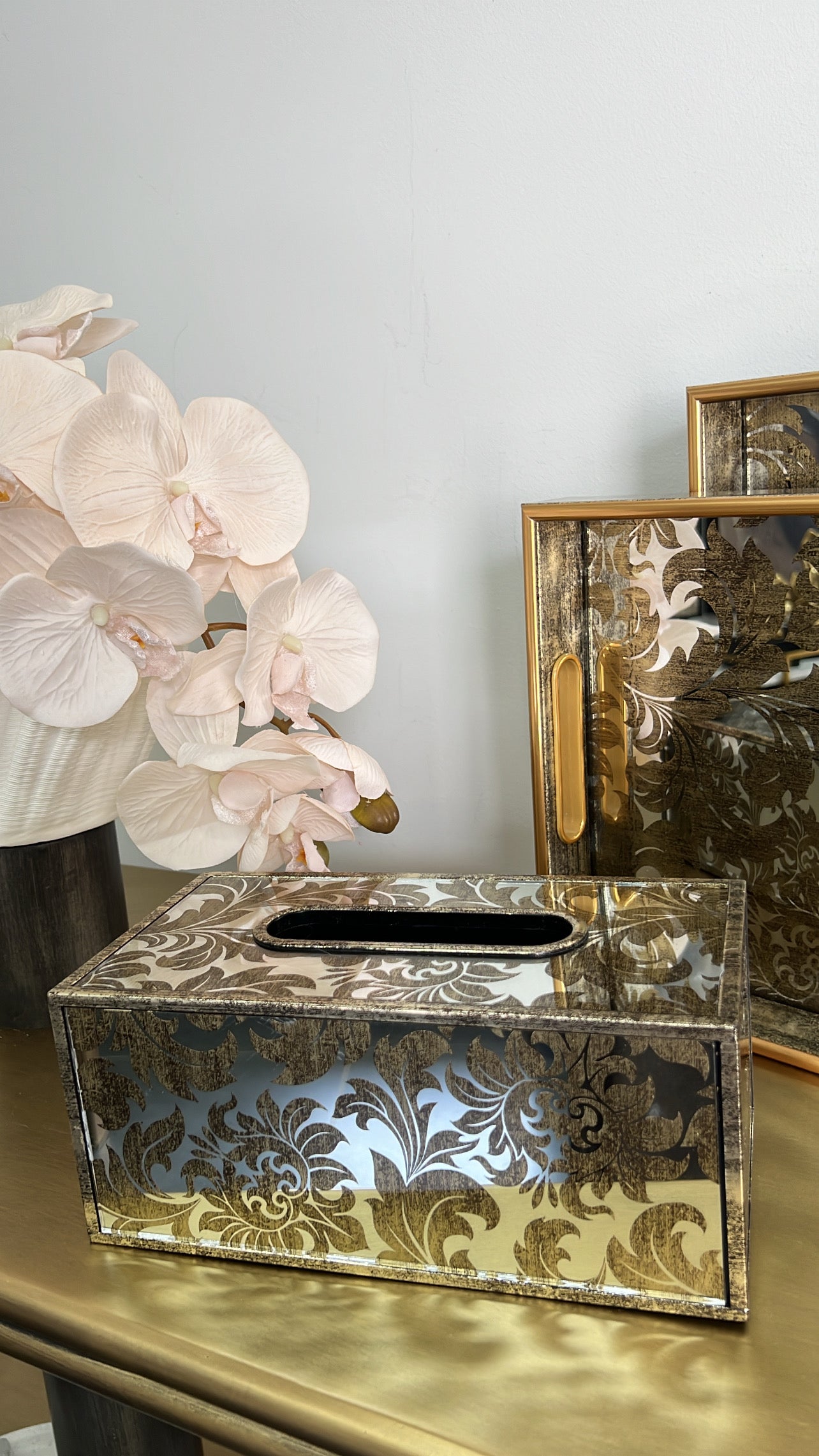 Botanical mirrored Tissue Box