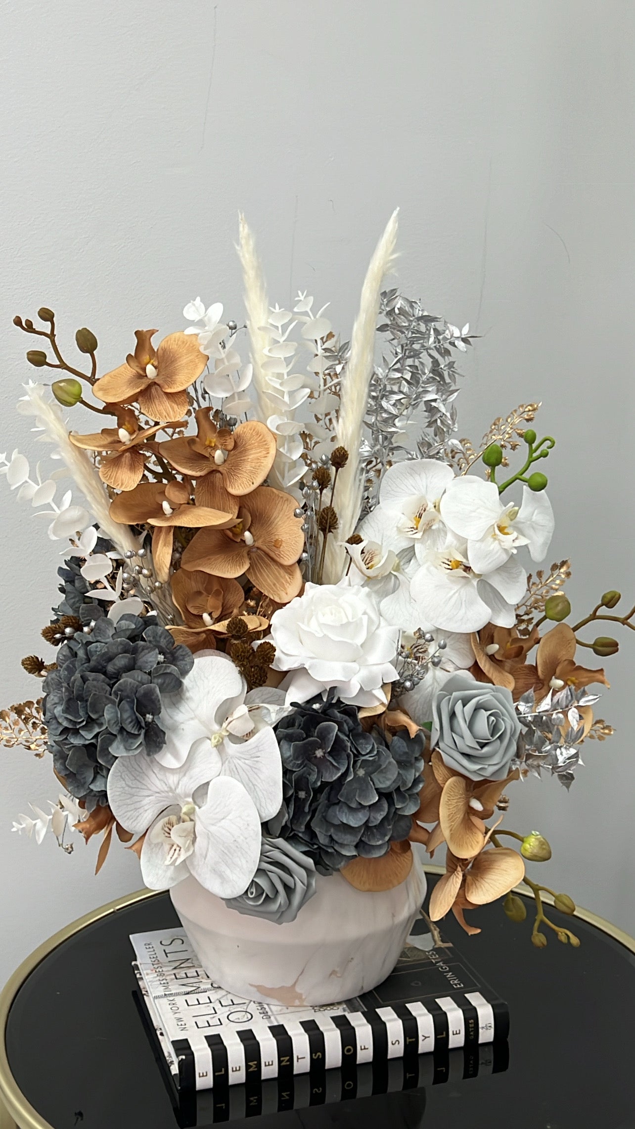 Yesenia floral arrangement - Luscious Homewares