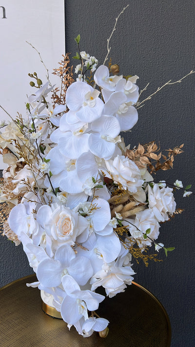 White spirit floral arrangement