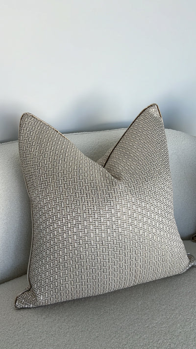 Zell champagne cushion