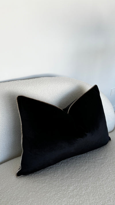 Senyorita black/ dark champagne trim cushion