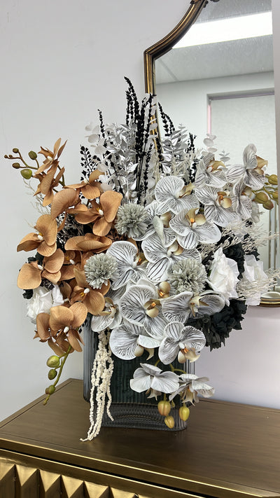 Pebble floral arrangement