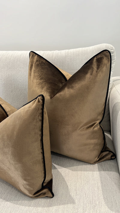 Royal luxe bronze cushion