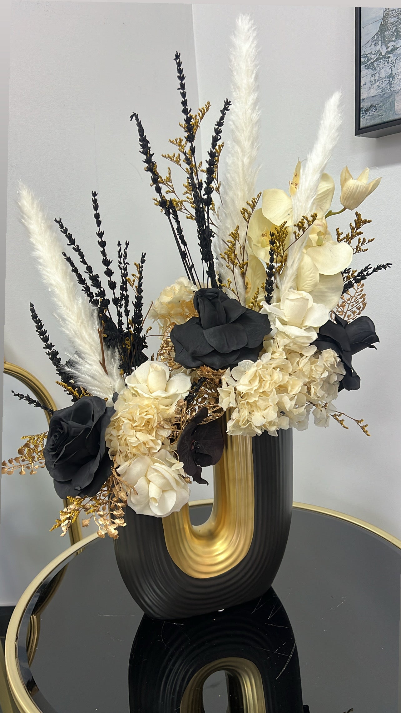 Zyeir floral arrangement - Luscious Homewares