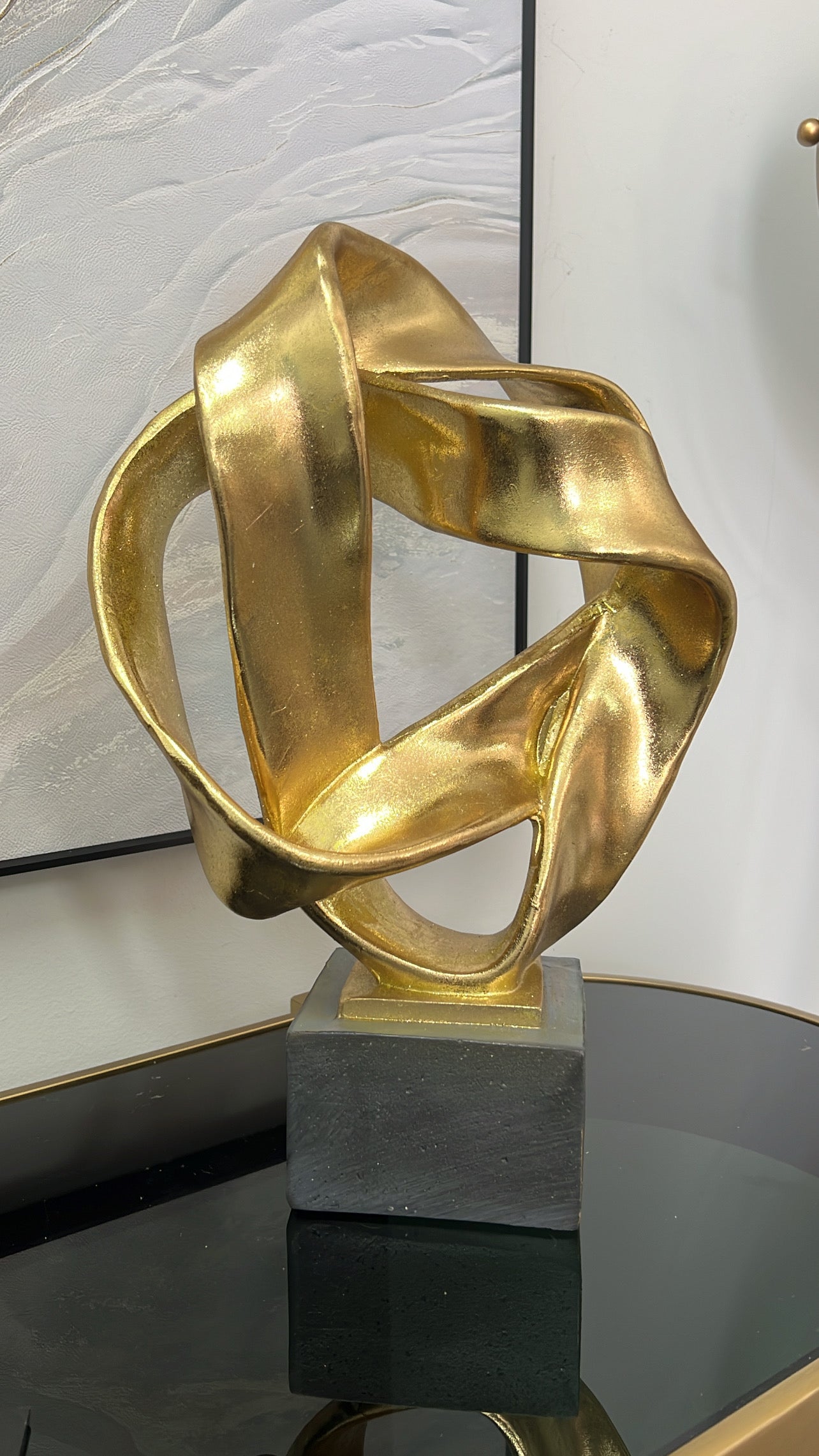 Intertwine resin black and gold sculpture stand