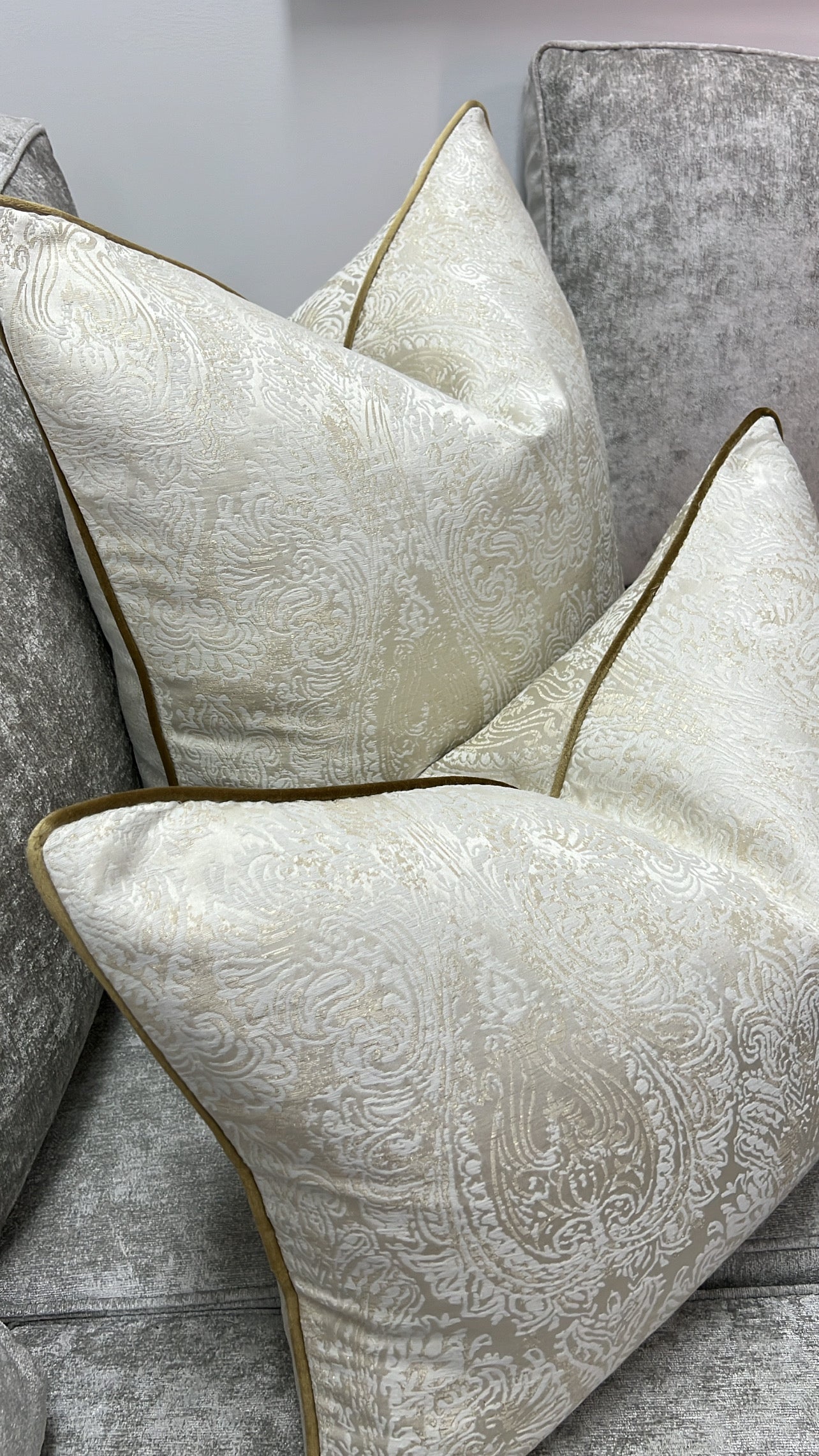 Amelia cushion - Luscious Homewares