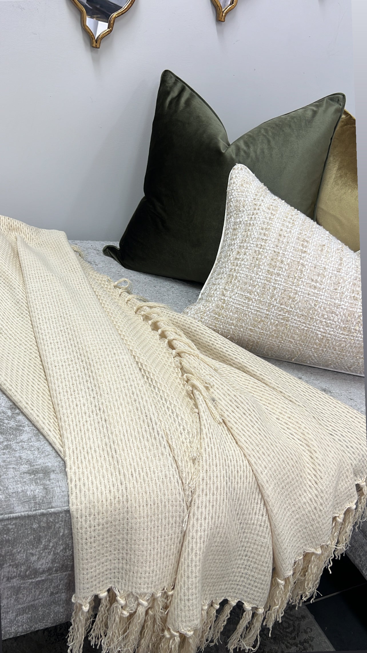 Calla Throw cream - Luscious Homewares