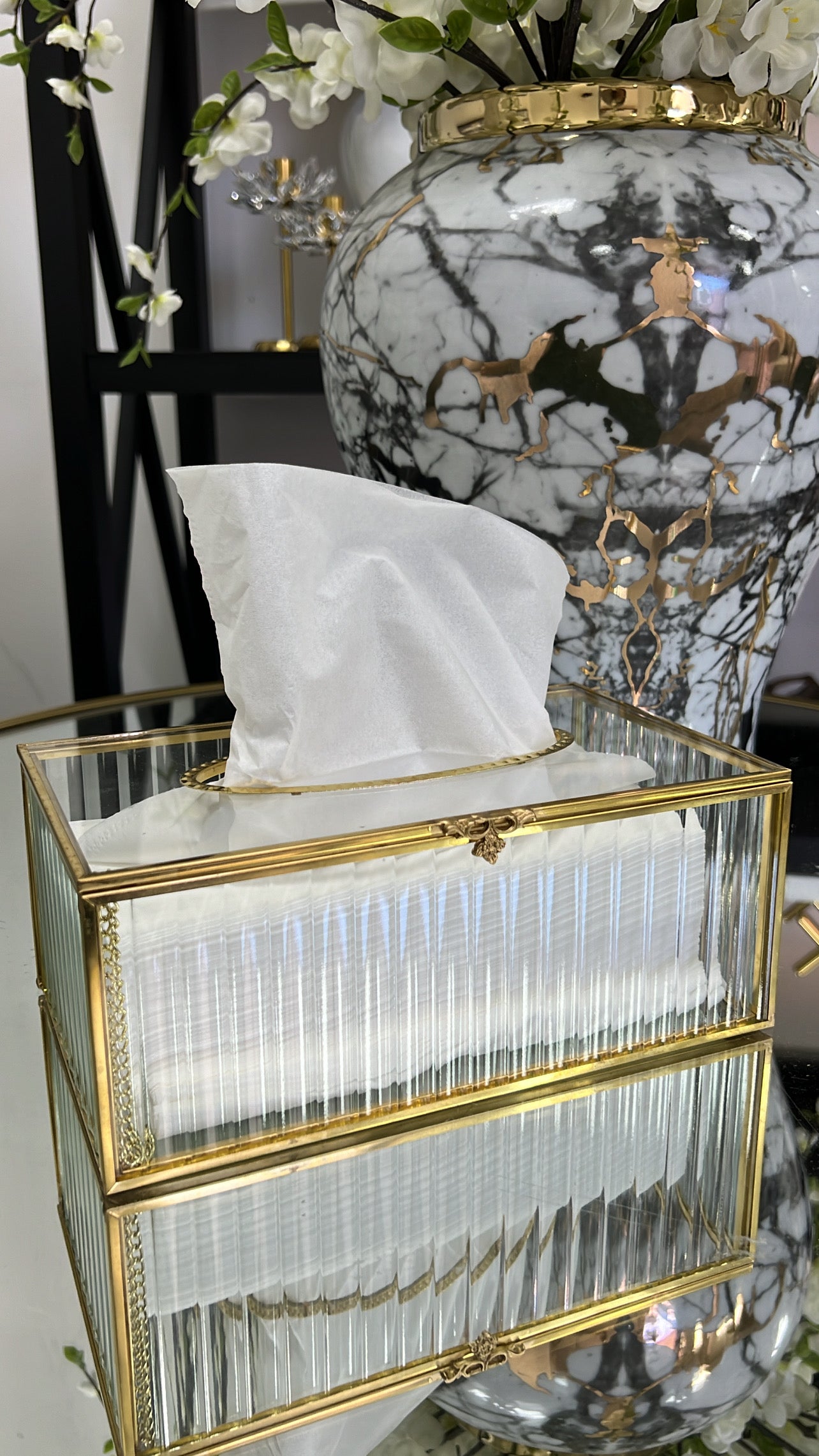 Chi chi tissue box - Luscious Homewares