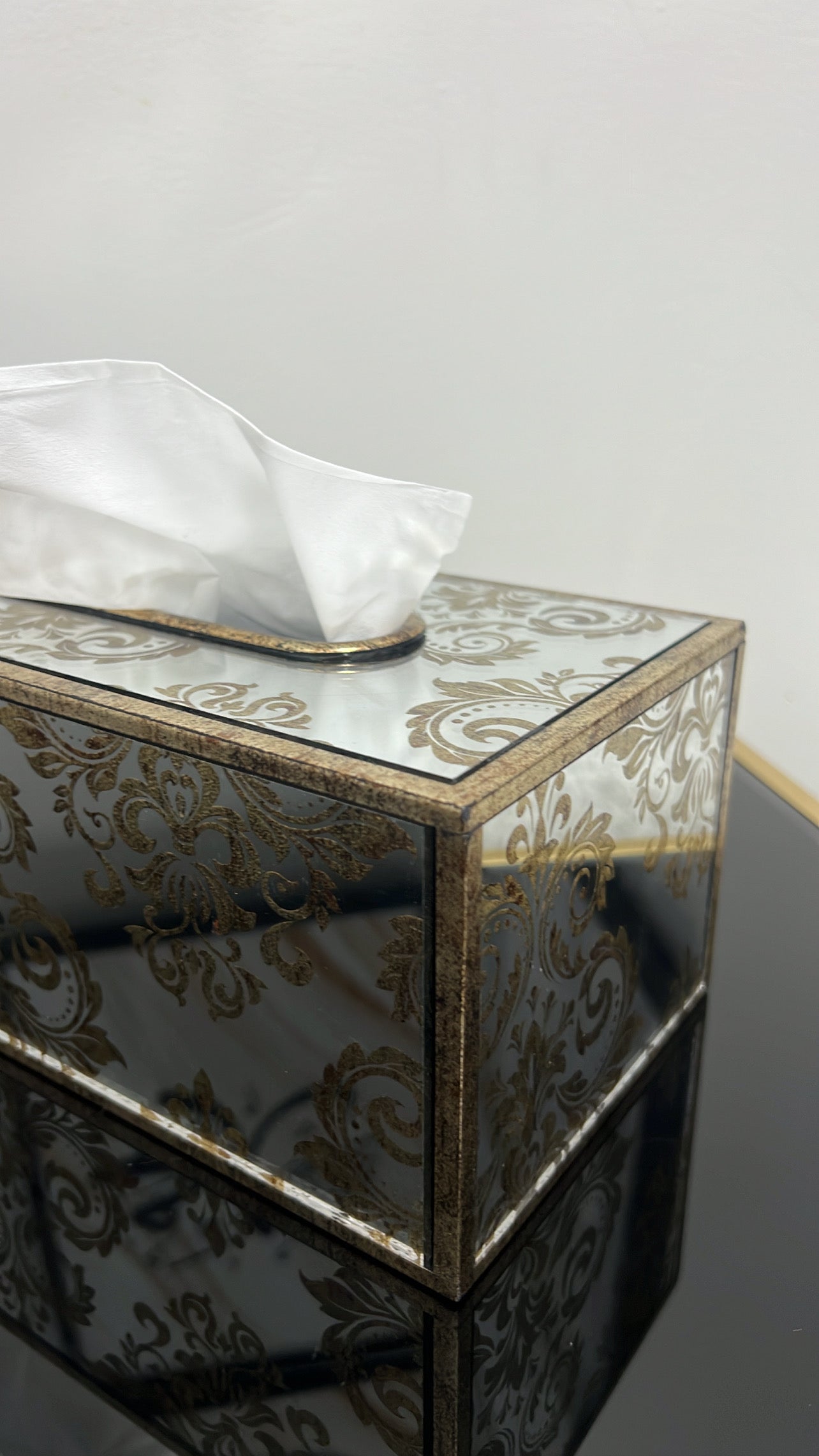 Fleur mirrored Tissue Box - Luscious Homewares