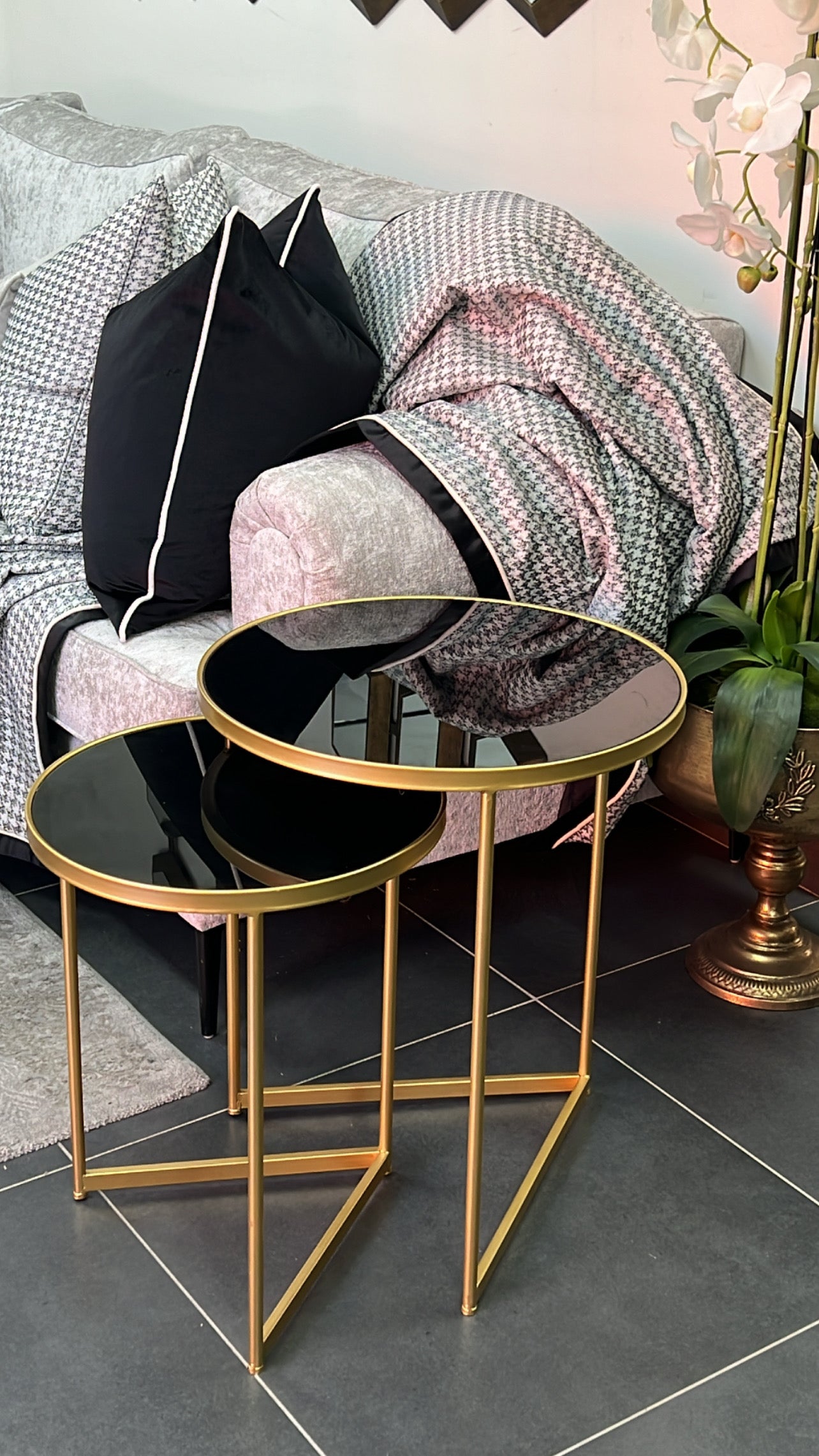 Black mirrored table set - Luscious Homewares