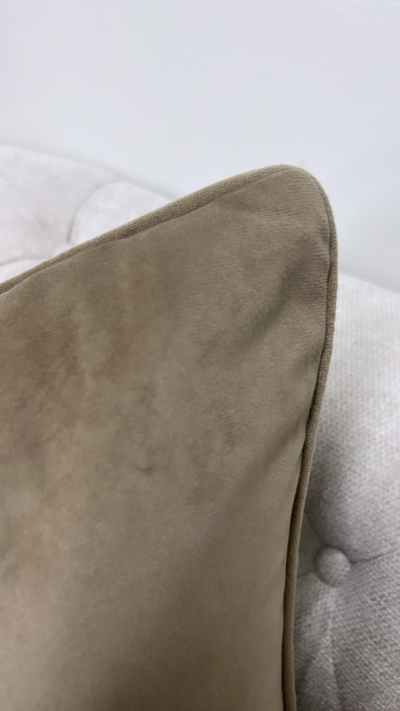 Amaya Luxe Velvet Expresso 55x55 - Luscious Homewares