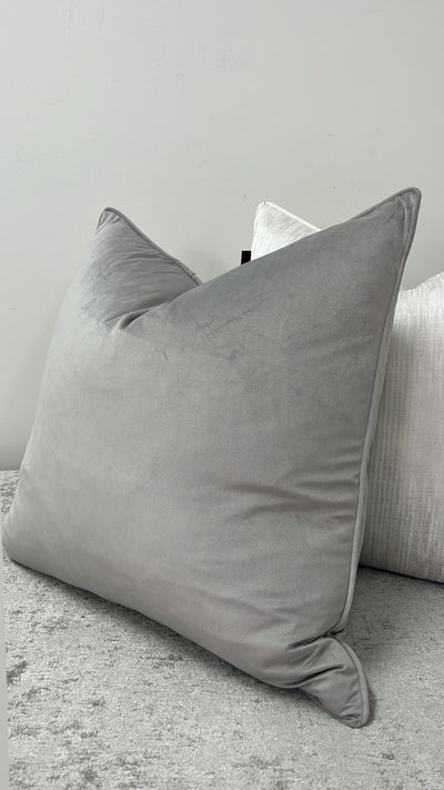 Amaya luxe silver 55x55 - Luscious Homewares