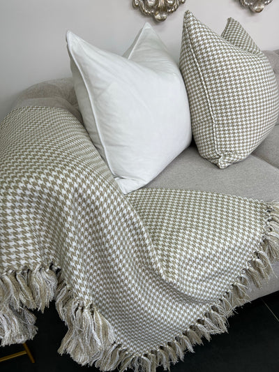 Giana throw champagne - Luscious Homewares