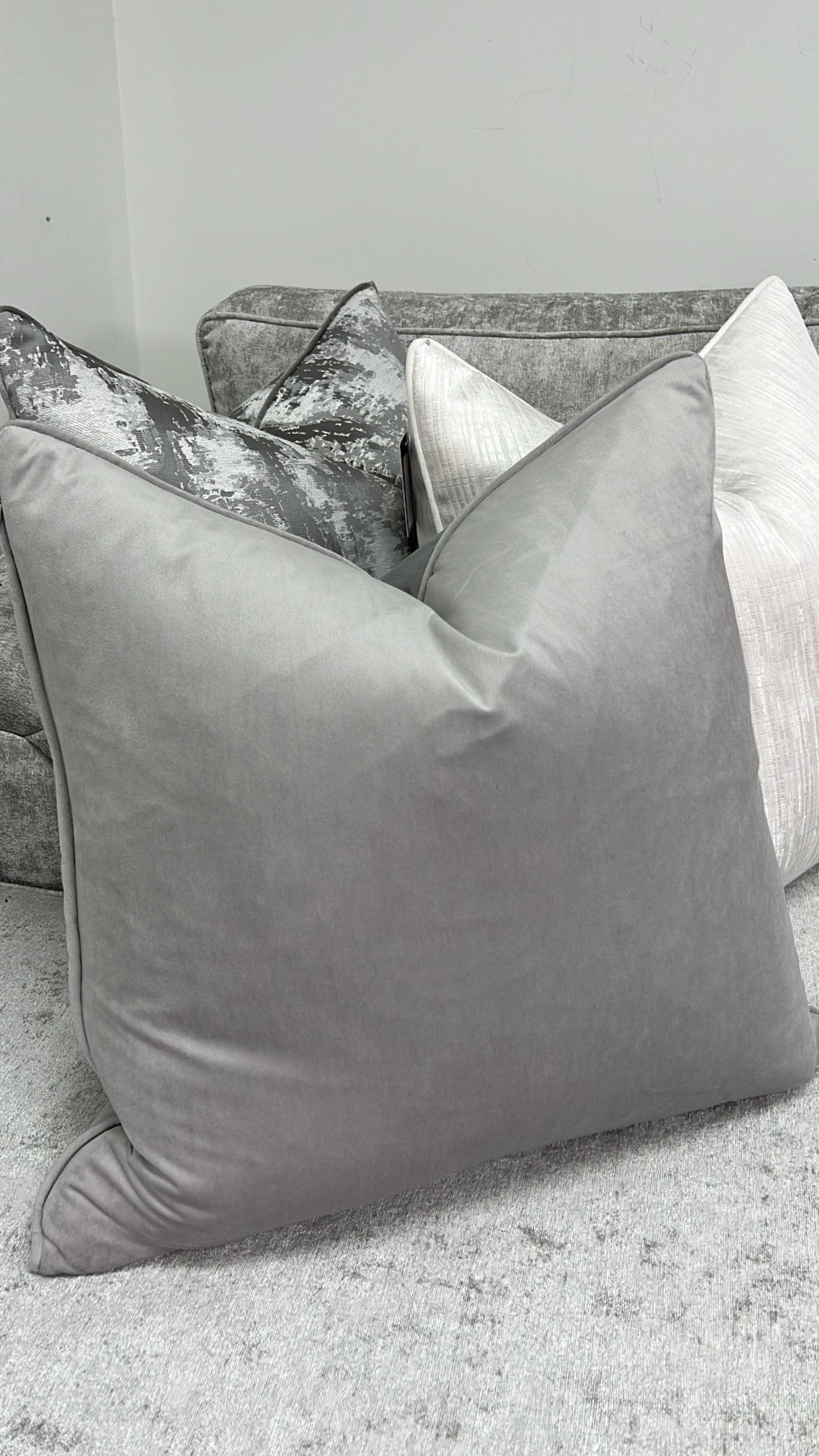 Amaya luxe silver 50x50 - Luscious Homewares