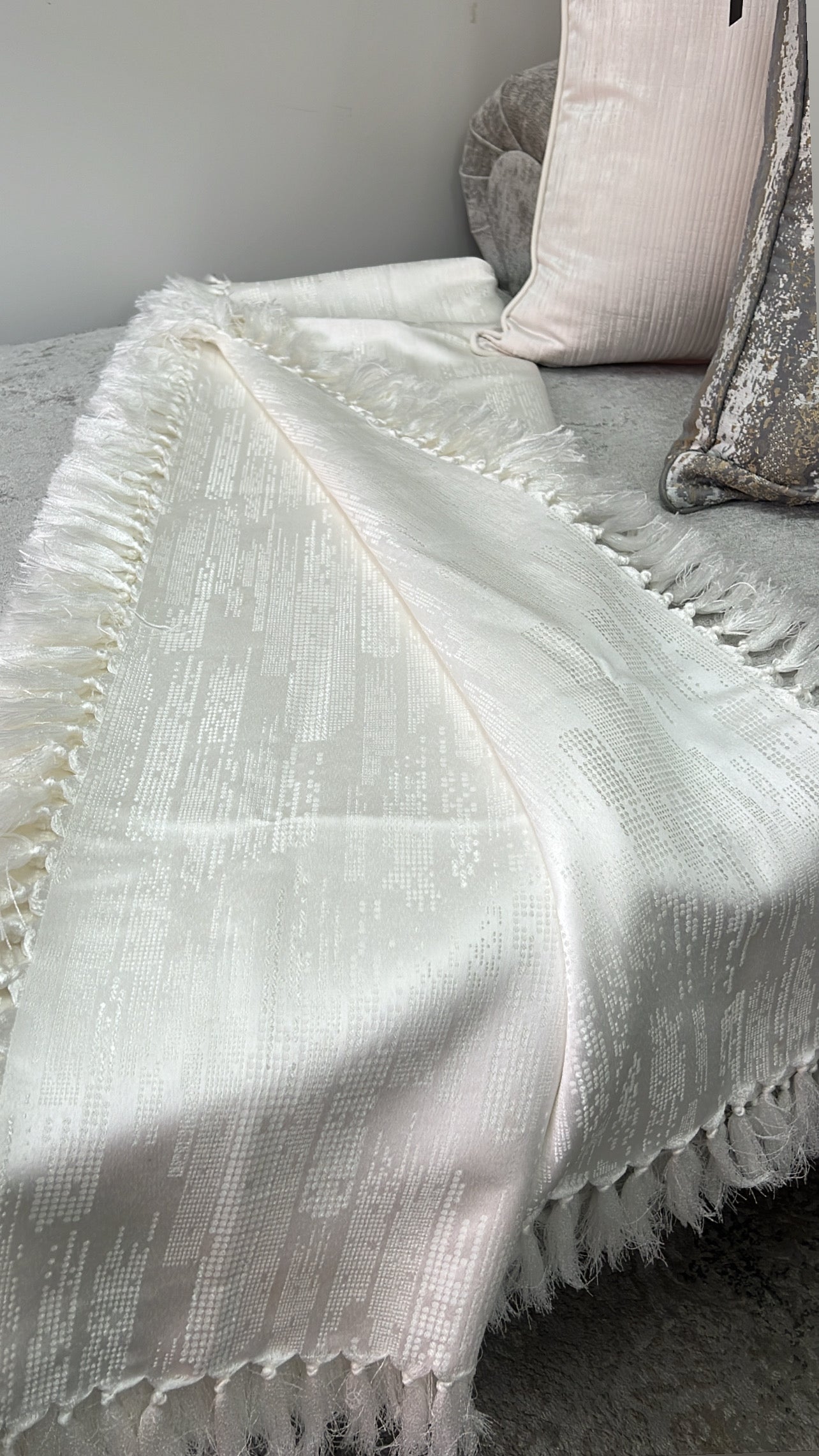 City night white throw - Luscious Homewares