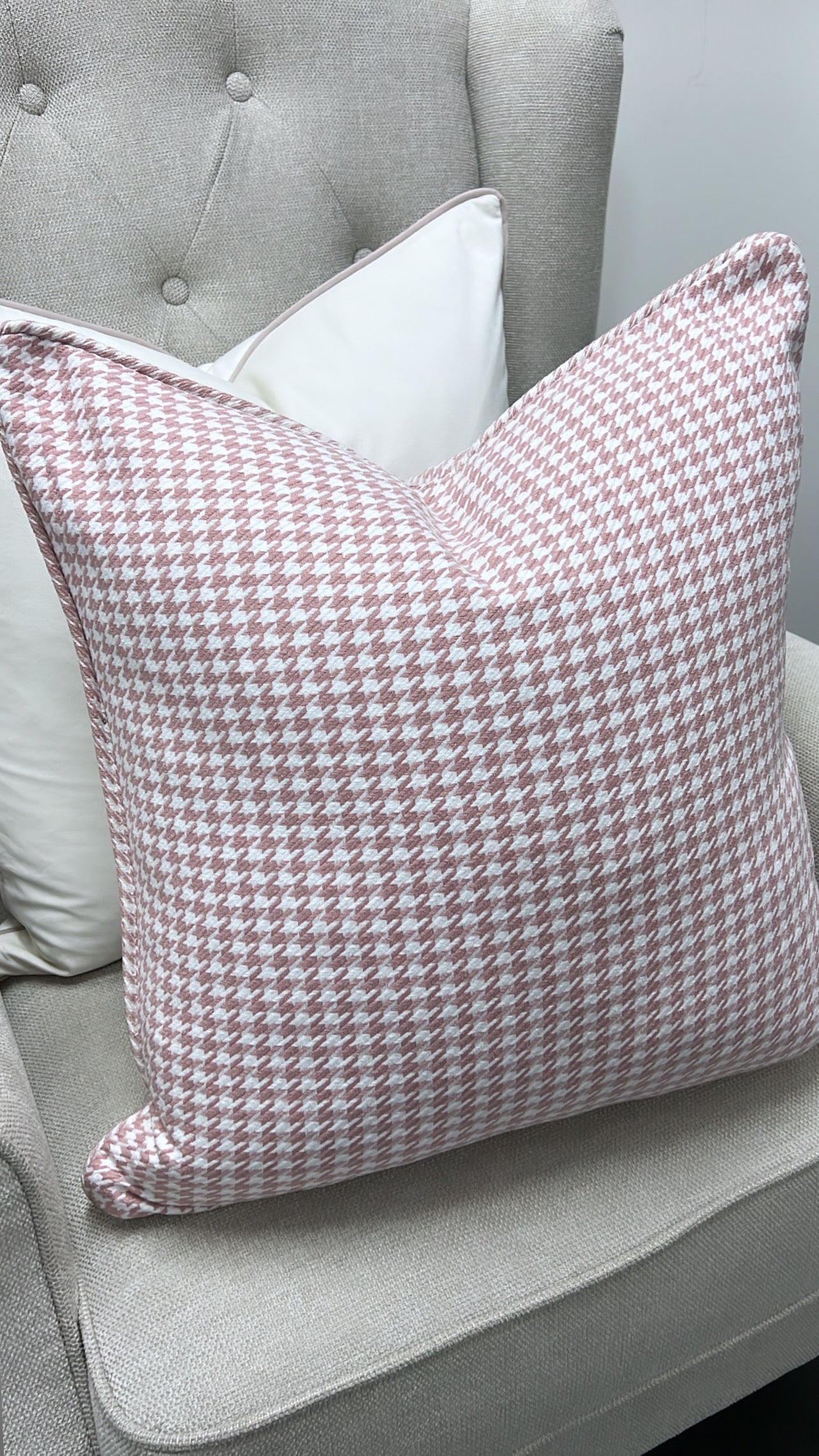 Giana pink 55x55 - Luscious Homewares